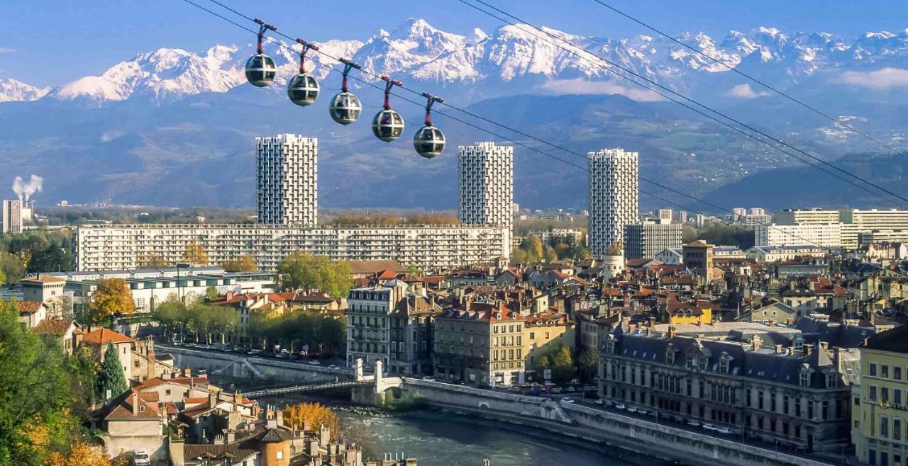 Logement Entier Grenoble Avec Vue Sur La Bastille Appartamento Esterno foto